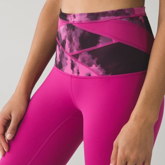 LULULEMON WUNDER UNDER CROP LEGGINGS HIGH RISE FULL ON LUON RASPBERRY BLACK 2 - Picture 2 of 10